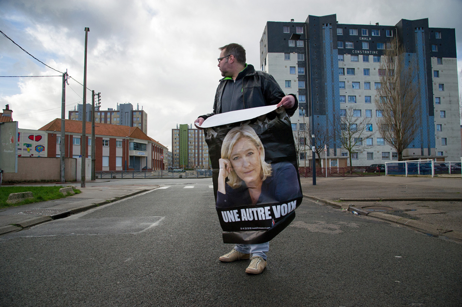 La croix page 3 La croix page 3